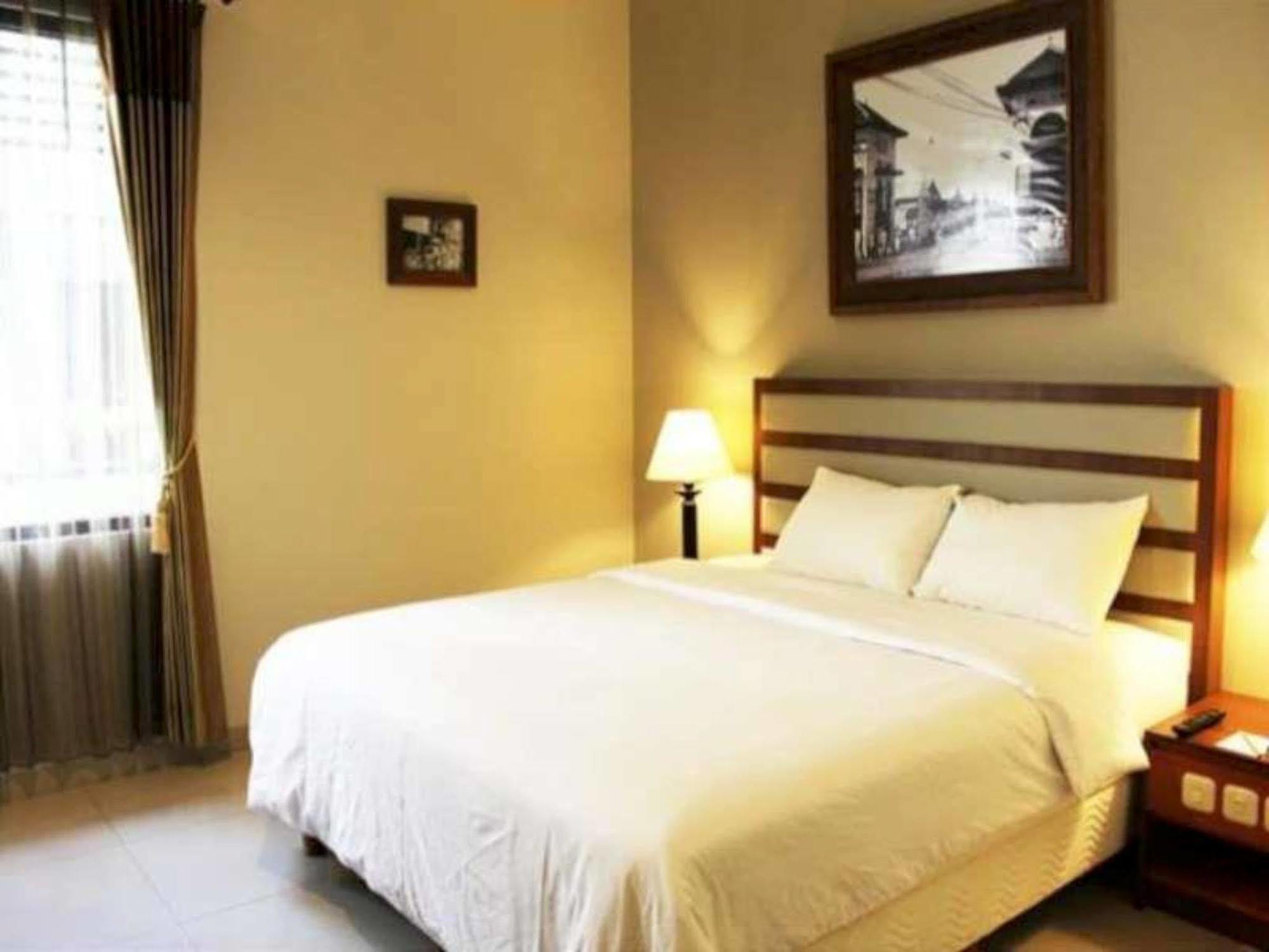 The Summit Siliwangi Hotel Bandung Exterior photo